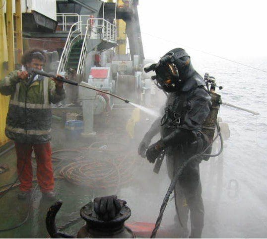 8 JOBS A COMMERCIAL DIVING CAREER MIGHT LEAD YOU TO