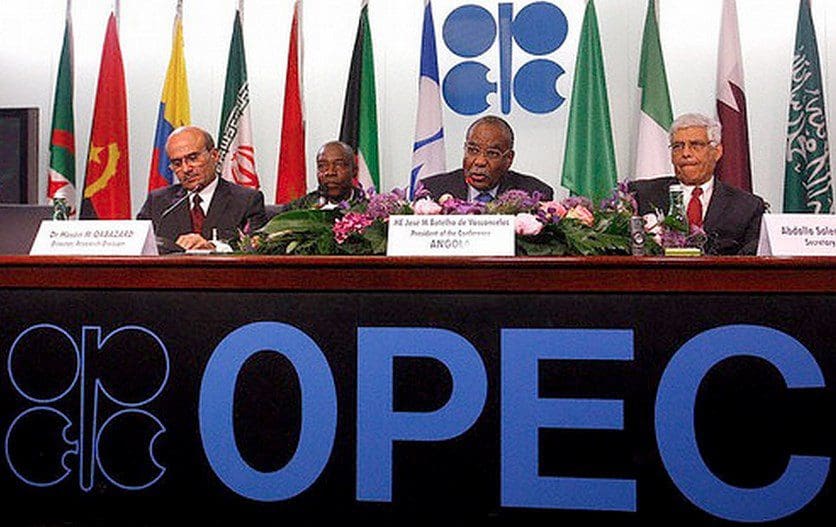 OPEC Seen Backing Saudi Arabia’s Plan to Keep Supplies Elevated