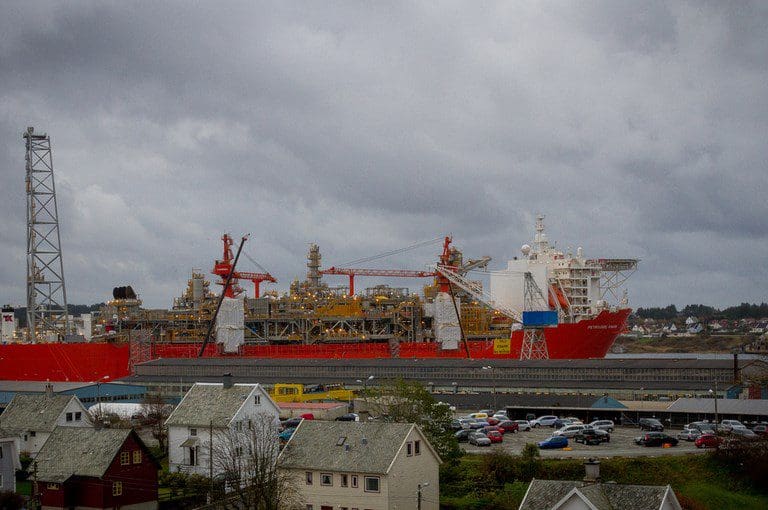 Oil Flows from Knarr Field Off Norway