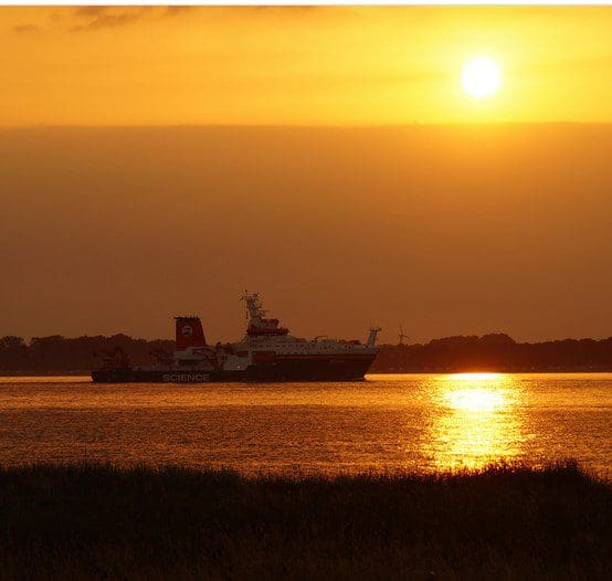 RV Sonne in Pacific Deep-Sea Campaign