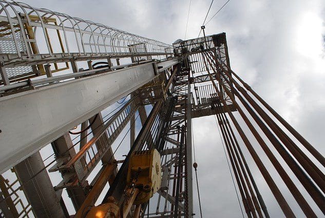 US Oil Output Slide Looms as Shale Firms Hit Productivity Wall
