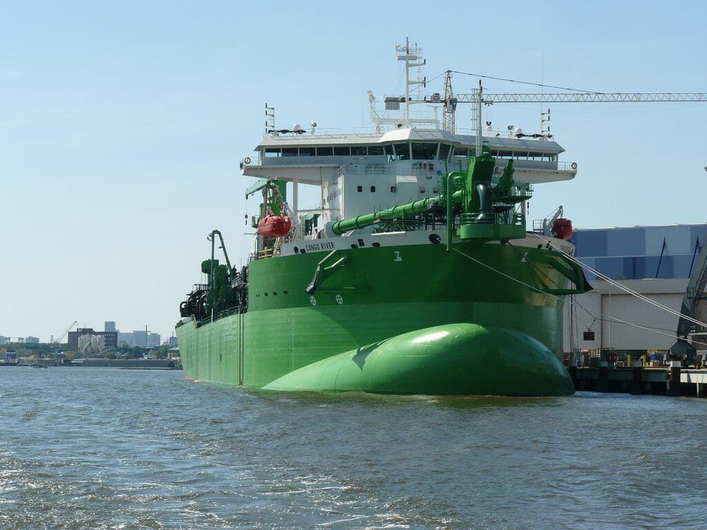 Korea and Japan welcome the first methanol-fueled ocean-going vessels