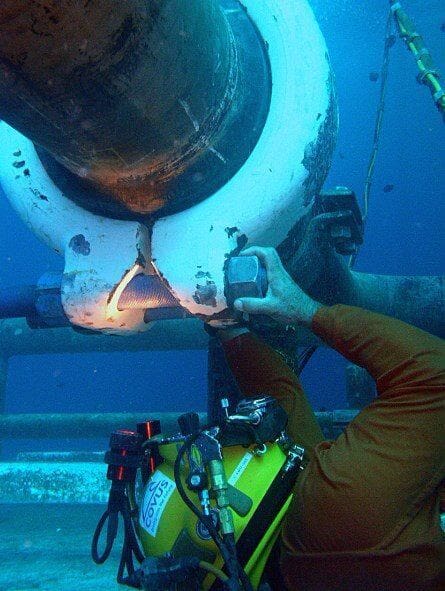 Diving Careers: Wreck Salvage Diving