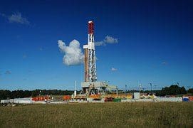 Oil Turns Lower After Bigger-than-forecast US Crude Build
